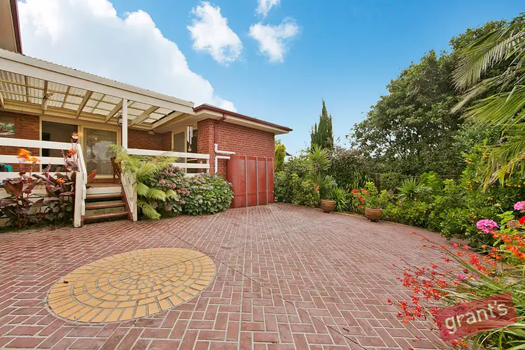 Sixth view of Homely house listing, 6 Heard Close, Berwick VIC 3806