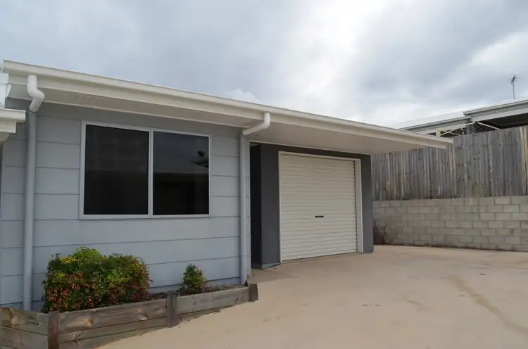 Main view of Homely townhouse listing, 19/8 Hillcrest Street, Emerald QLD 4720