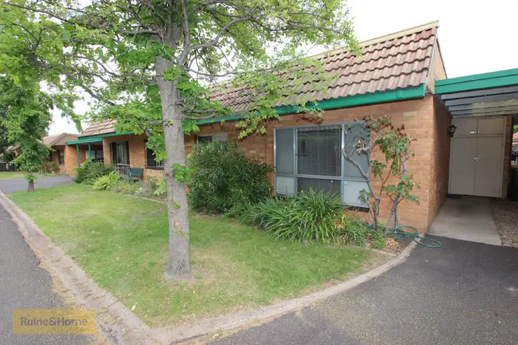 2/223 Lambert Street, Bathurst NSW 2795