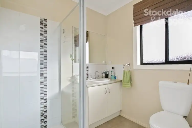Fifth view of Homely house listing, 2 Bellairs Place, Koo Wee Rup VIC 3981