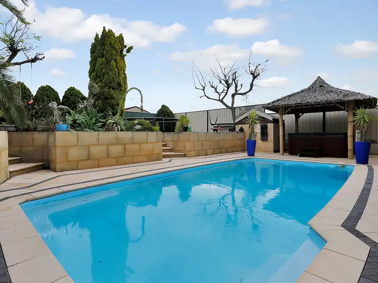 52 Dampier Avenue, Mullaloo WA 6027