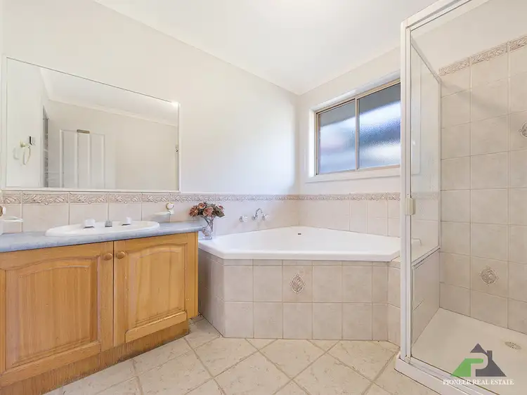 Seventh view of Homely house listing, 7 Fleur Court, Narre Warren South VIC 3805