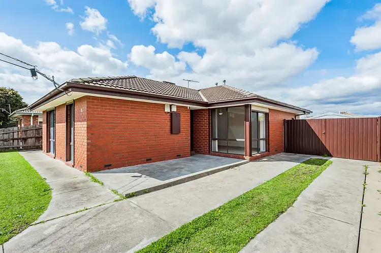 Third view of Homely house listing, 8 Magpie Court, Meadow Heights VIC 3048