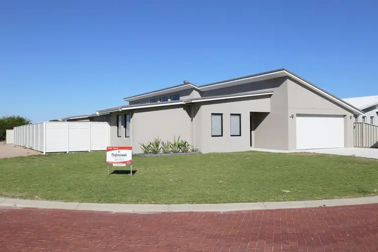20 Hastings Crescent, Castletown WA 6450