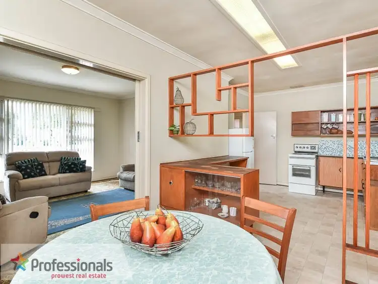 Sixth view of Homely house listing, 8 Brooklea Place, Ferndale WA 6148