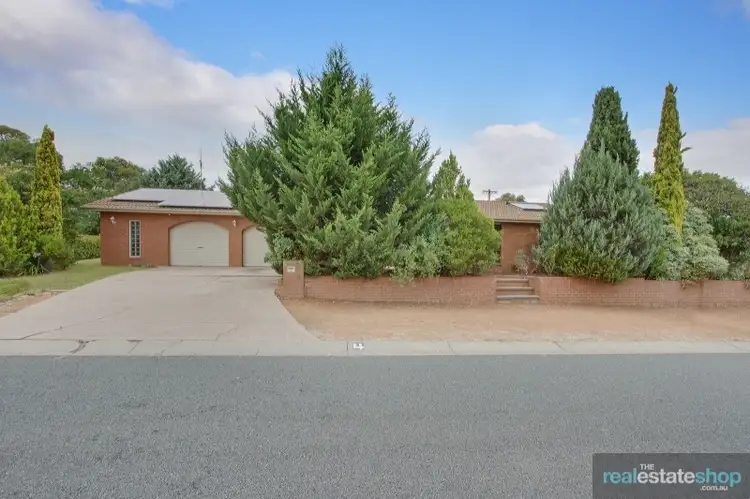 4 Bucknel Circuit, Isabella Plains ACT 2905