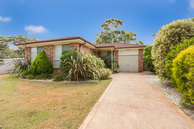 2 Penguin Road, Blue Haven NSW 2262