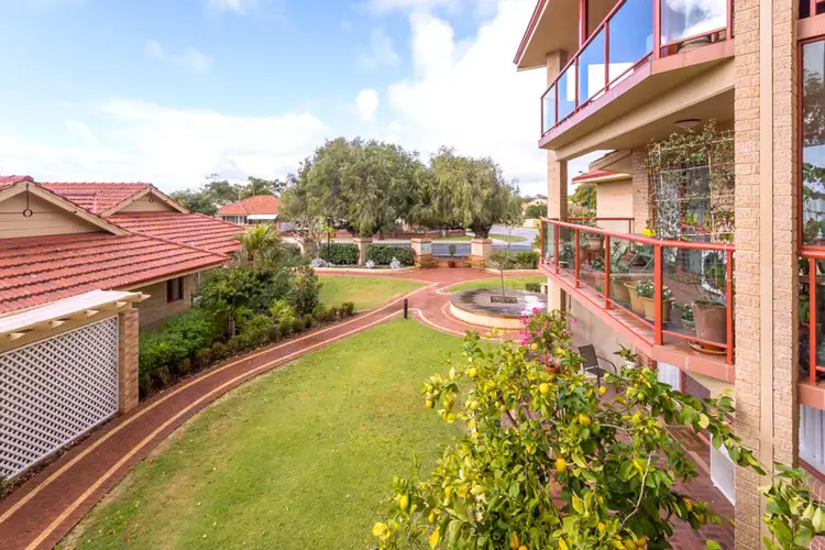 25 / 153 Stock Road, Bicton WA 6157