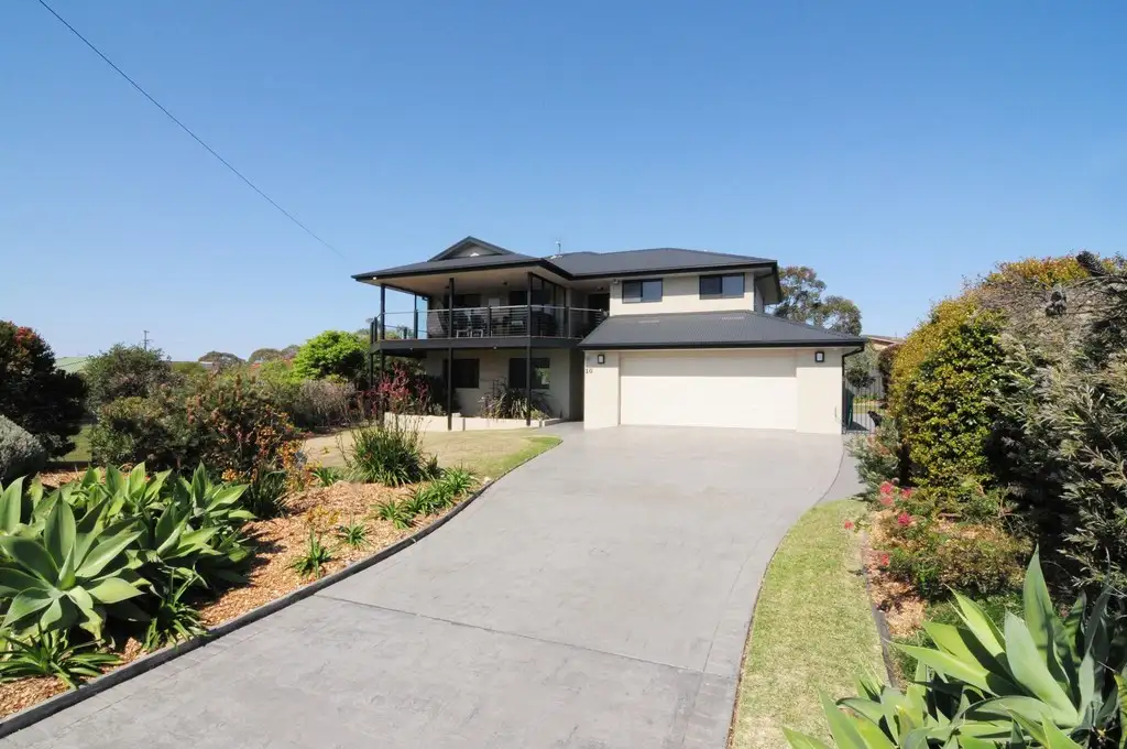 Main view of Homely house listing, 10 Raven Close, Vincentia NSW 2540