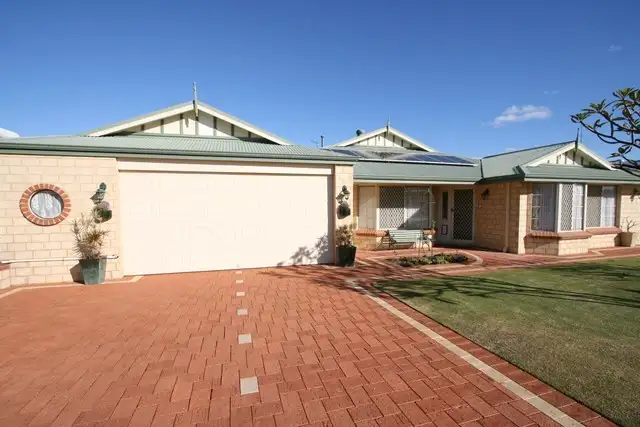 Main view of Homely house listing, 4 Canterbury Mews, Port Kennedy WA 6172