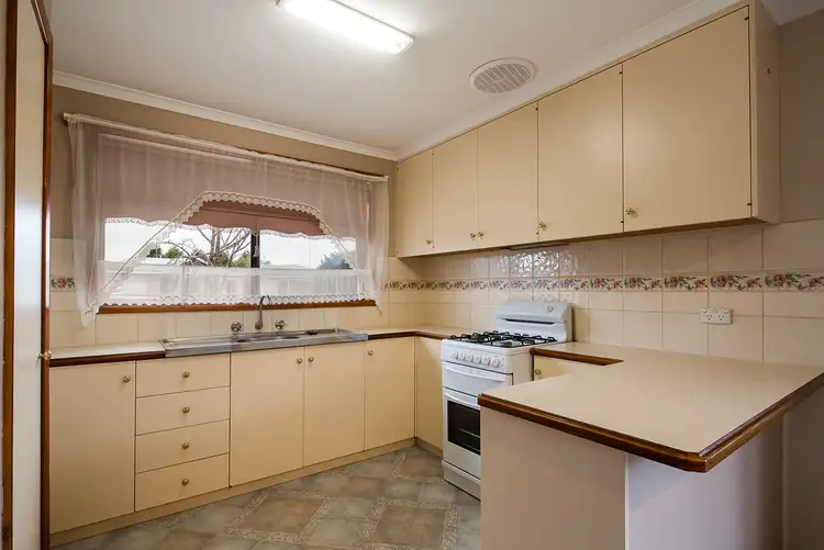 Fifth view of Homely unit listing, 2/236 Spencer Street, Sebastopol VIC 3356