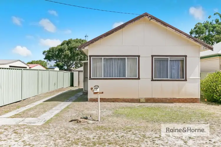 54 Karingi Street, Ettalong Beach NSW 2257
