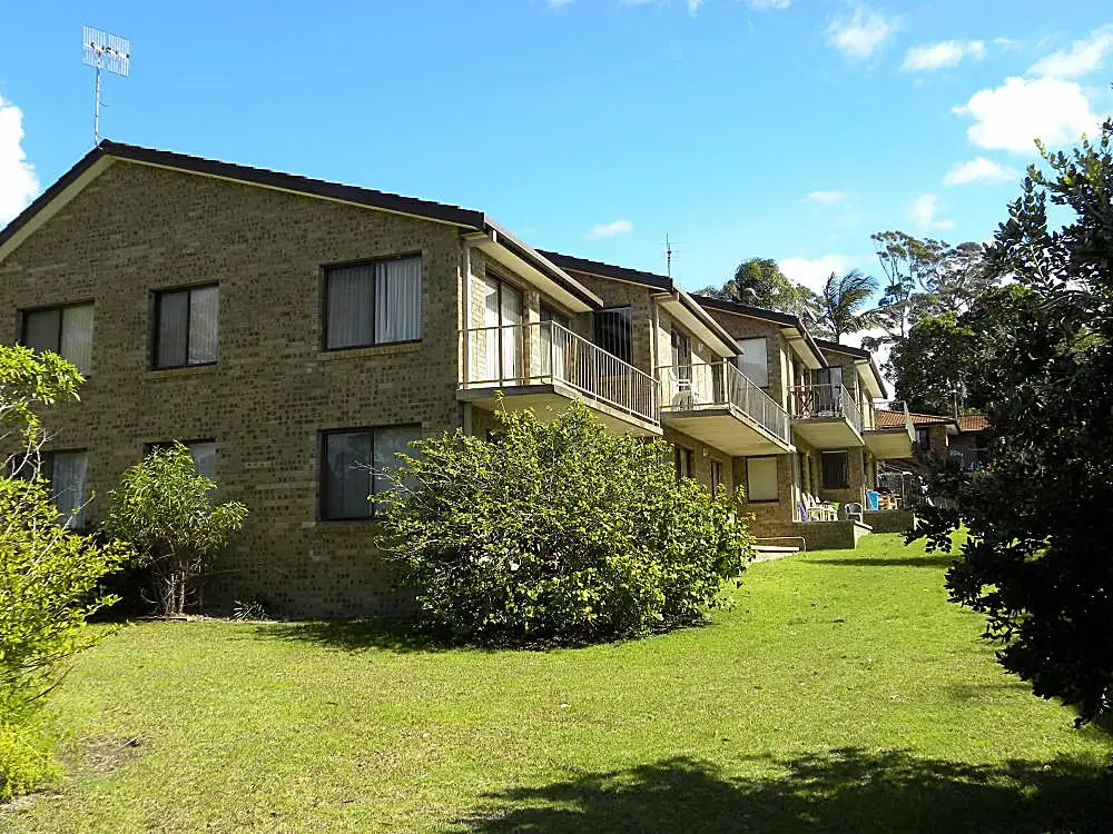 Main view of Homely unit listing, 4/676 Beach Road, Surf Beach NSW 2536