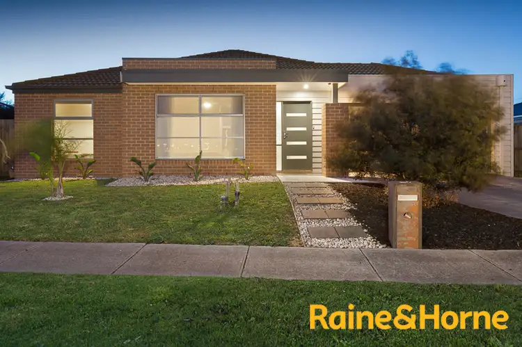 21 Honeybark Cres, Lyndhurst VIC 3975