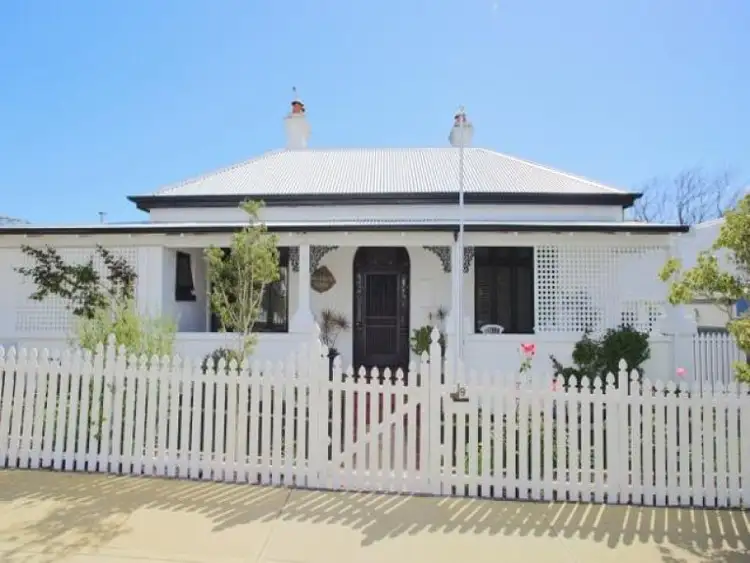 19 Dean Street, Claremont WA 6010