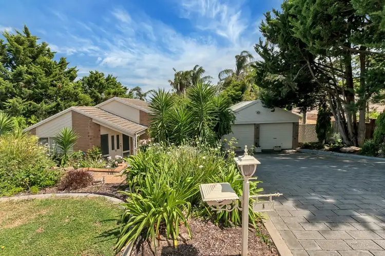 1 Shire Court, Woodcroft SA 5162