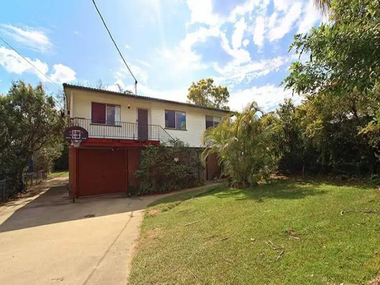Main view of Homely house listing, 2 Pearen street, Clontarf QLD 4019