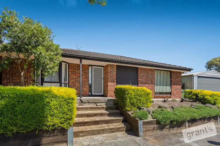2 Bevan Court, Pakenham VIC 3810