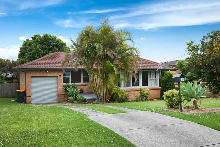 38 Charlton Street, Mount Warrigal NSW 2528