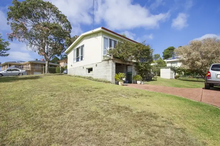 25 Malua Street, Malua Bay NSW 2536