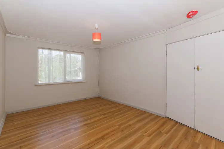 Sixth view of Homely house listing, 5 BANKSIA ROAD, Camillo WA 6111