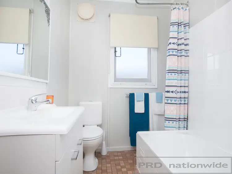 Fourth view of Homely house listing, 28 Sophia Jane Drive, Woodberry NSW 2322