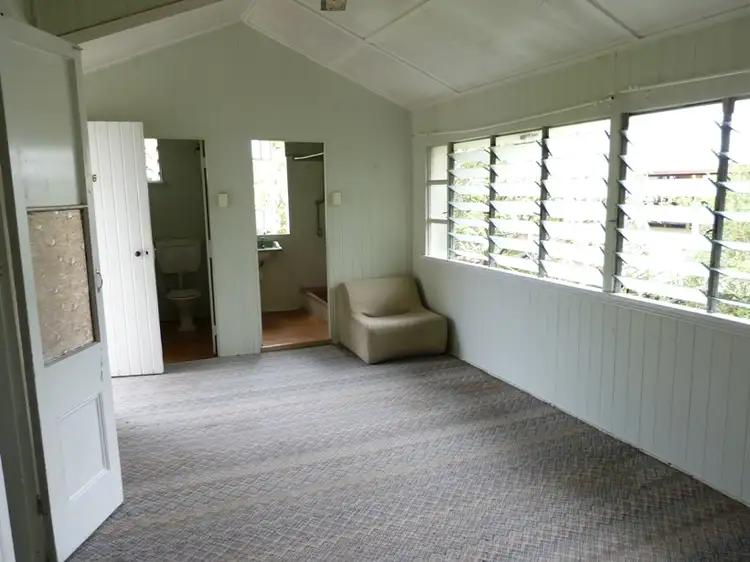 Second view of Homely block of units listing, 5 McKimmin Road, Hyde Park QLD 4812