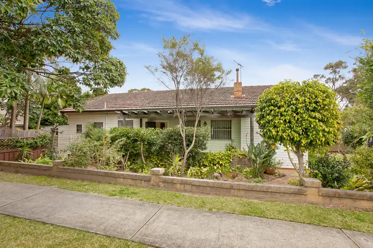 120 Wilson Parade, Heathcote NSW 2233