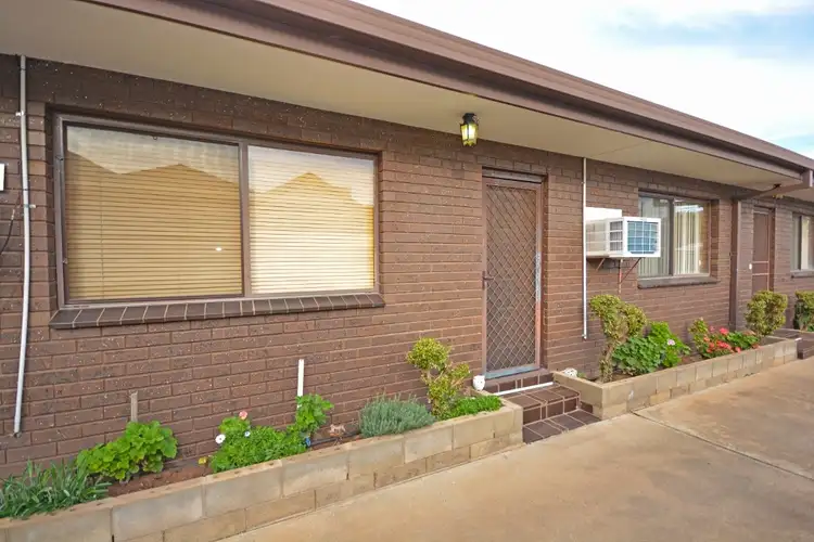 2/70 Binya Street, Griffith NSW 2680