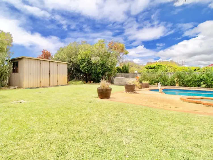 10 McMahon Street, Rockingham WA 6168