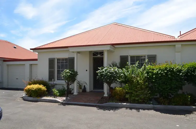 8 St John Square, Launceston TAS 7250