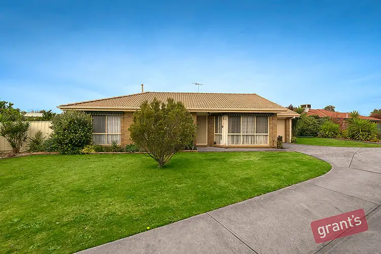 1/5 Kylie Court, Hallam VIC 3803