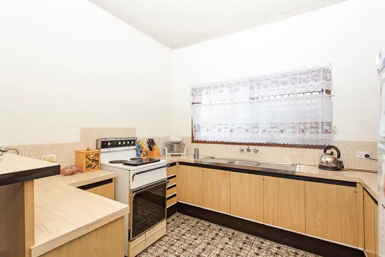 Fourth view of Homely unit listing, 2 / 229 Kennedy Drive, Tweed Heads West NSW 2485