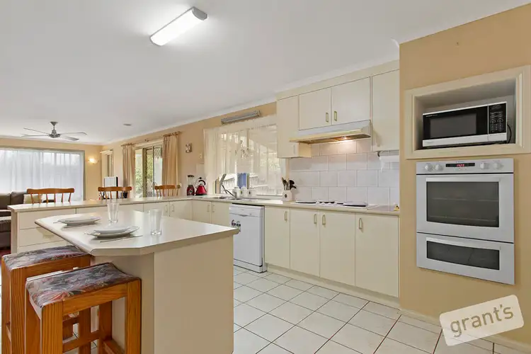 Fifth view of Homely house listing, 54 Earlsfield Drive, Berwick VIC 3806