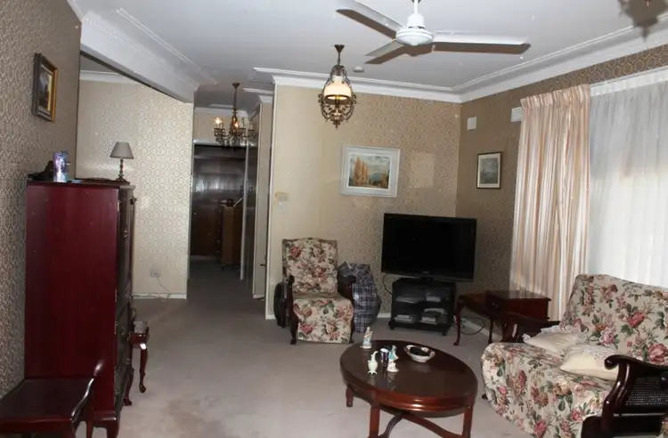 Sixth view of Homely house listing, 33 Edgell Street, West Bathurst NSW 2795