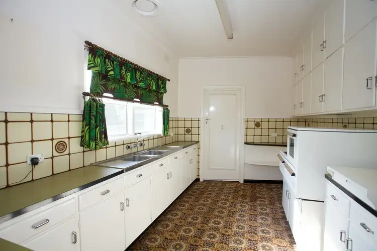Third view of Homely house listing, 8 Margaret Street, Horsham VIC 3400