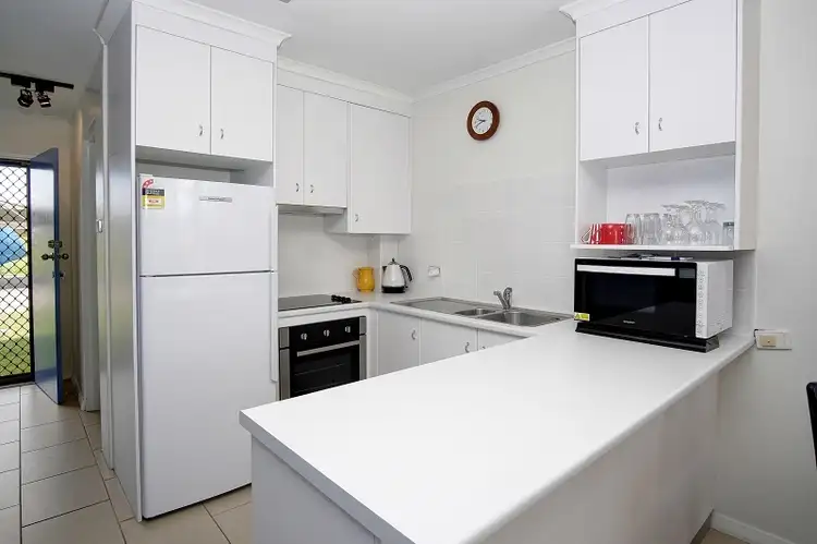 Fifth view of Homely unit listing, 4/9 Point Road, Tuncurry NSW 2428