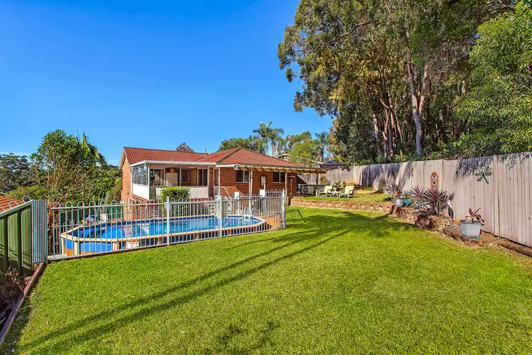 6 Letitia Close, Green Point NSW 2251