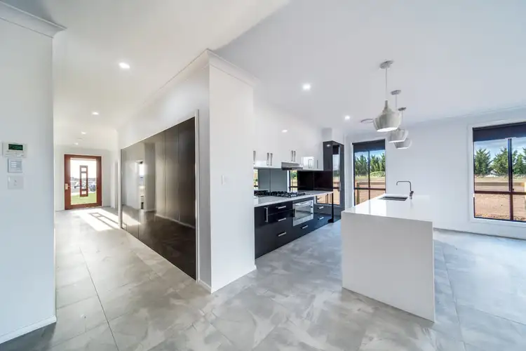 Second view of Homely house listing, 7 Little Close, Goulburn NSW 2580