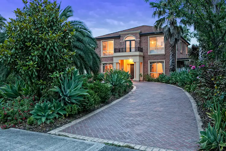52 Crawley Road, Narre Warren North VIC 3804