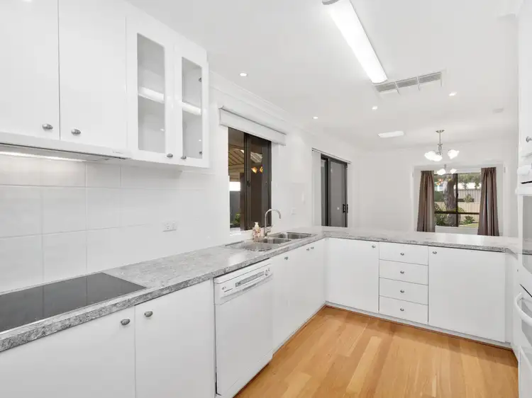 4 Keane Street, Lesmurdie WA 6076