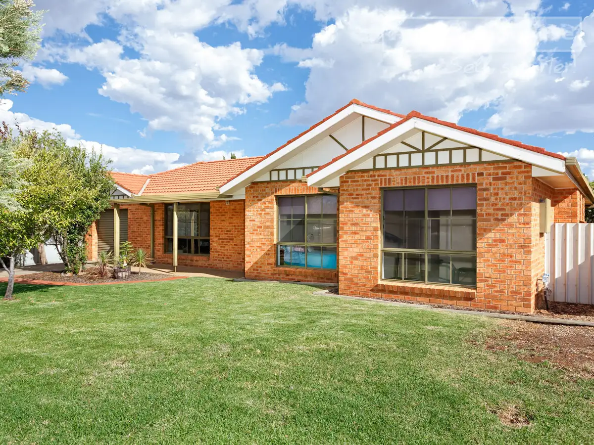 Main view of Homely house listing, 11 Avocet Drive, Estella NSW 2650