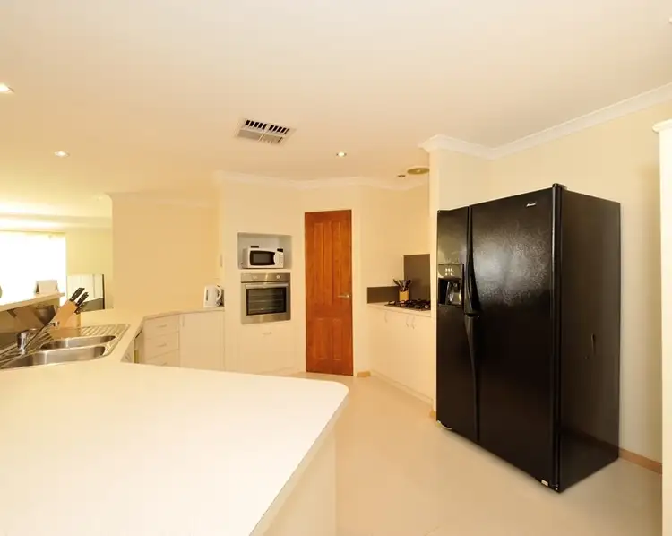Fifth view of Homely house listing, 8 Chestnut Way, Baldivis WA 6171