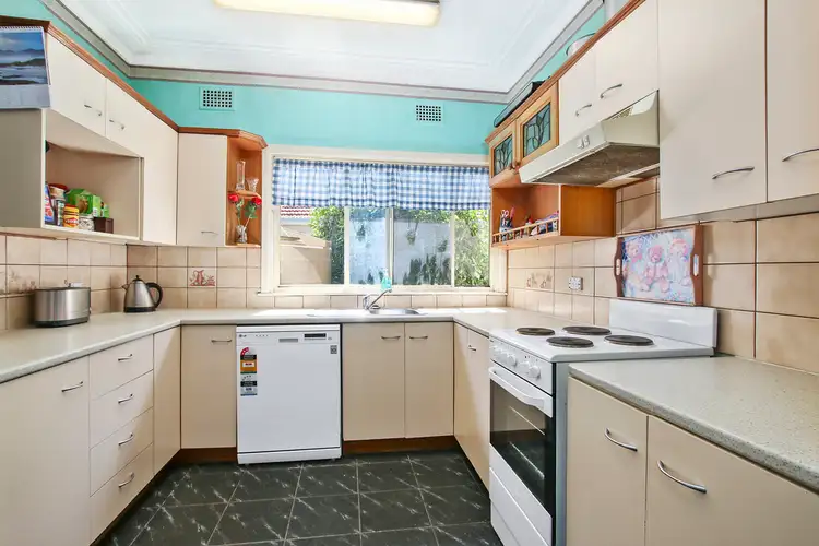 Fourth view of Homely house listing, 21 Chesham Parade, Glenfield NSW 2167