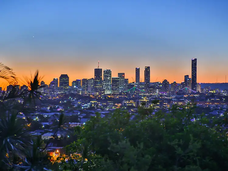 16 Bede Street, Balmoral QLD 4171