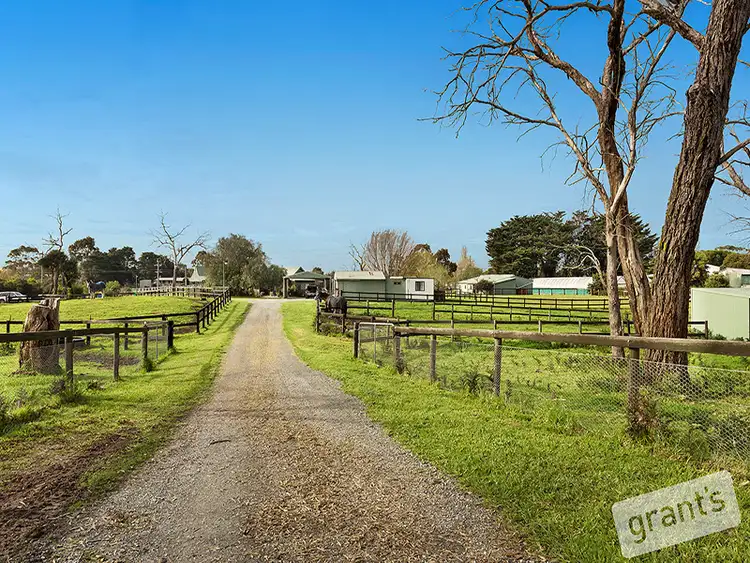 6 Shekleton Street, Pearcedale VIC 3912