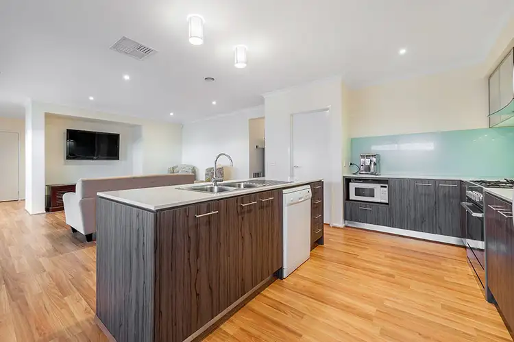 Seventh view of Homely house listing, 52 Oakgrove Drive, Craigieburn VIC 3064