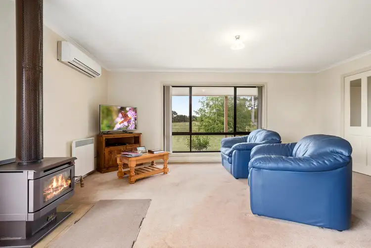 Fourth view of Homely house listing, 10 MacDonald Court, Kyneton VIC 3444