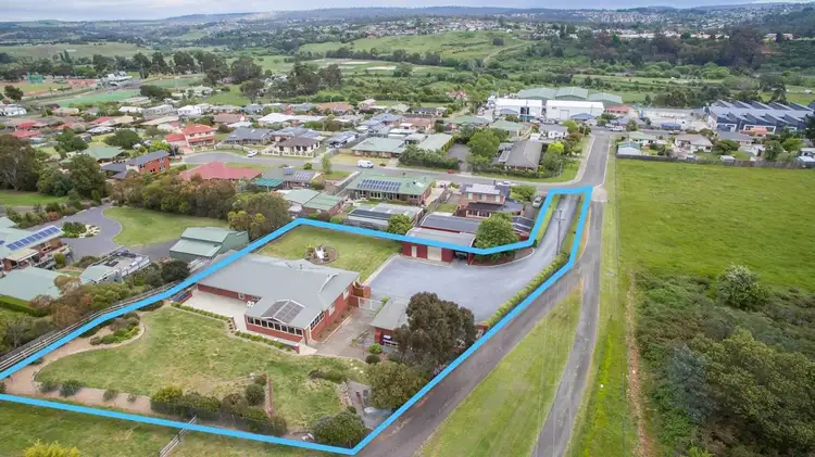 9 Pinsley Drive, St Leonards TAS 7250