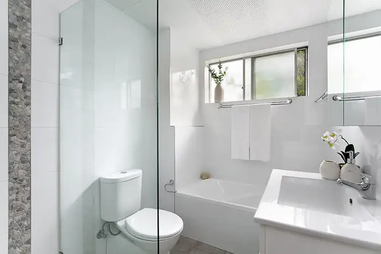 Fifth view of Homely apartment listing, 11/39 Wyuna Avenue, Freshwater NSW 2096